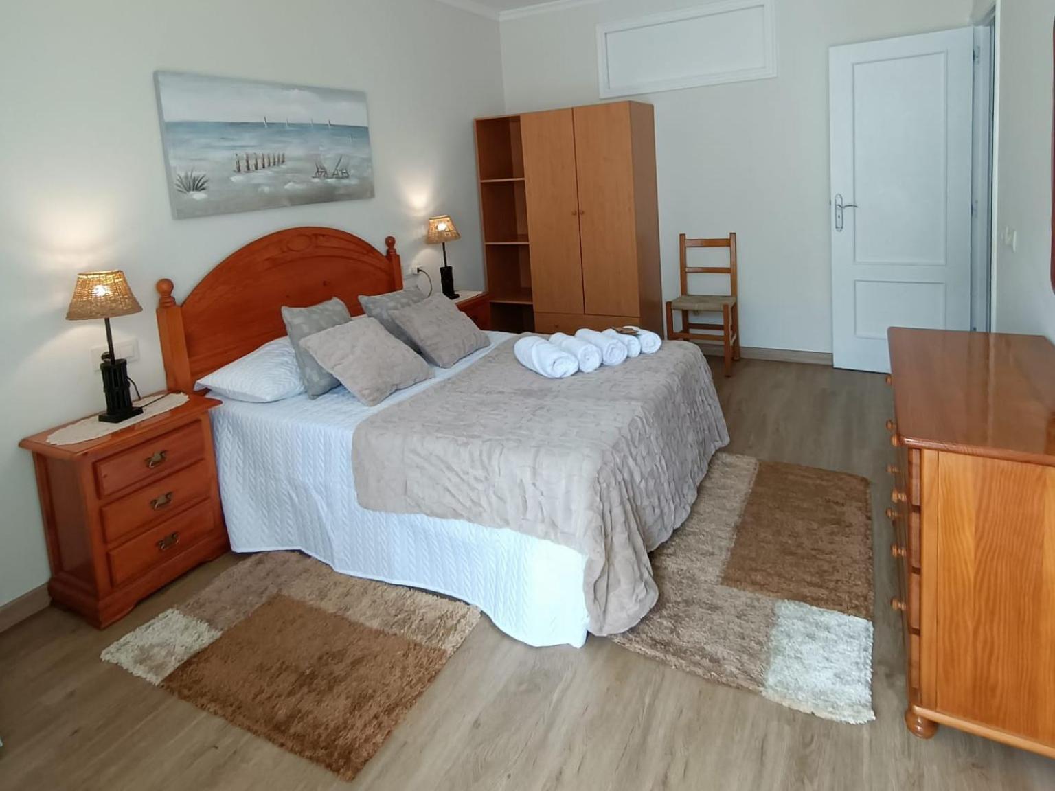 Apartamento Tranquilo Zona Paseo De Lordelo - Wifi - Mascotas Эль-Грове Экстерьер фото